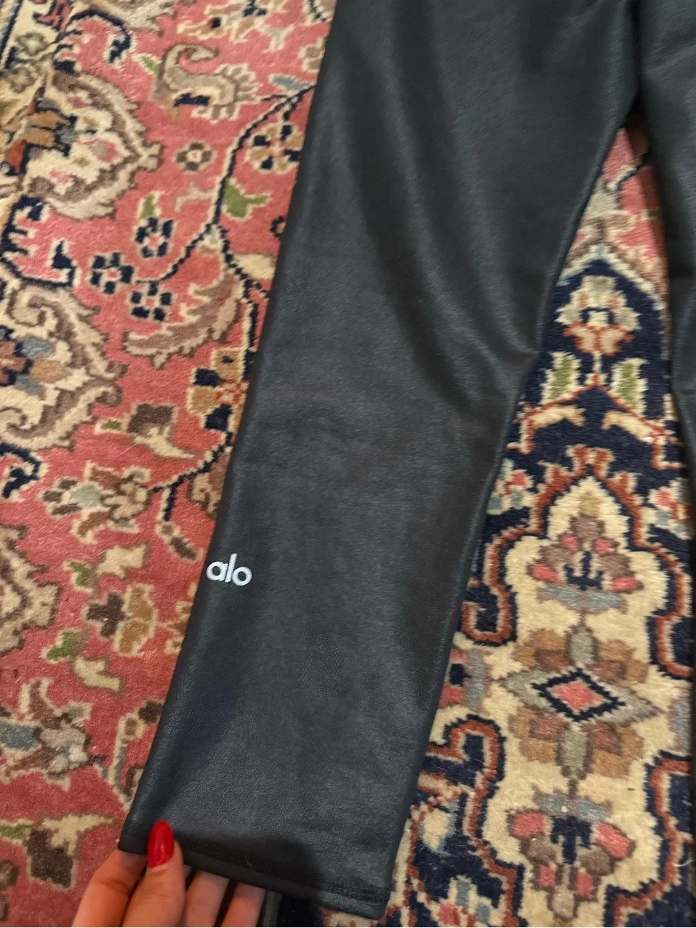 Alo Black 7/8 Leggings size small